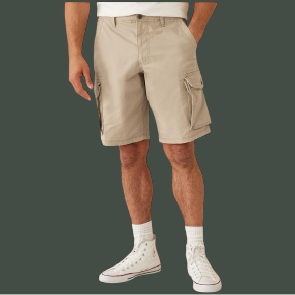 BANANA REPUBLIC, NWOT, MENS, KHAKI, CARGO SHORTS. LONG LENGTH. SIZE 33 - Picture 1 of 6